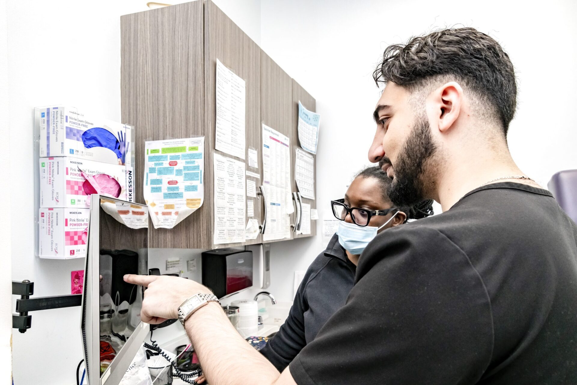 Dapra-Artisans-of-Medicine-009 Dr. Ramsey Joudeh, MD treatment on procressing